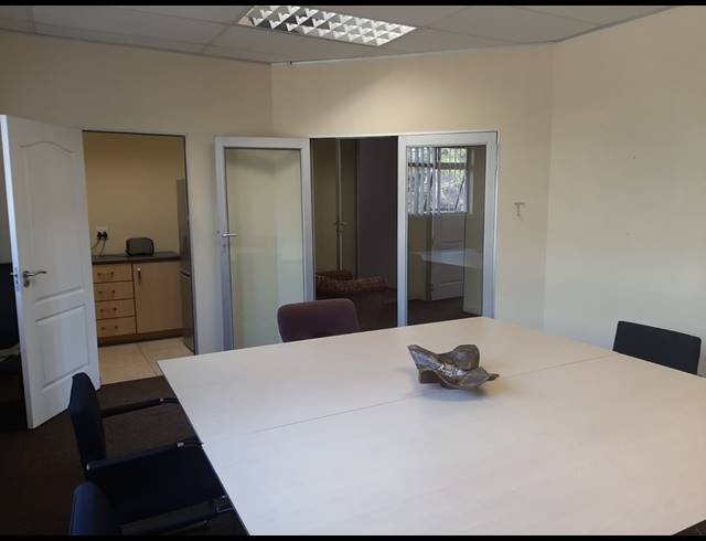 250M² OFFICE TO LET IN NEW GERMANY